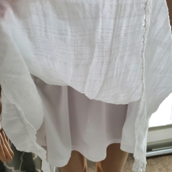 Women's Dress - Picture 5 of 11